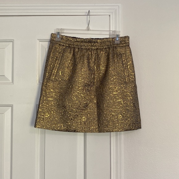 NWOT Loft Baroque fabric mini skirt. - Picture 1 of 14